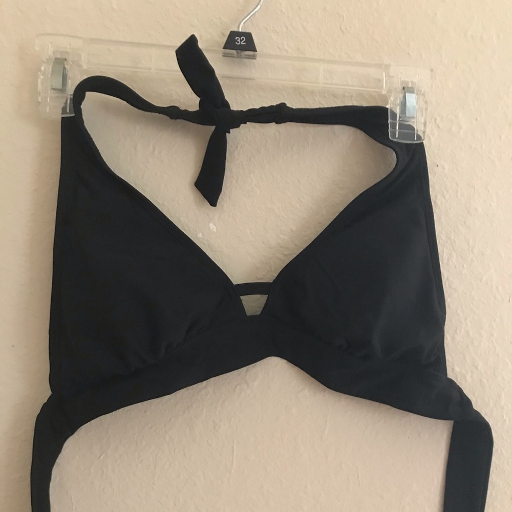 Black bikini top